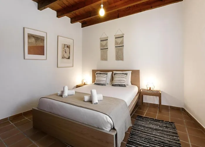 Second Nyaraló Ferrel